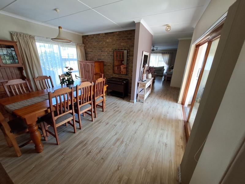 4 Bedroom Property for Sale in Bayview Western Cape